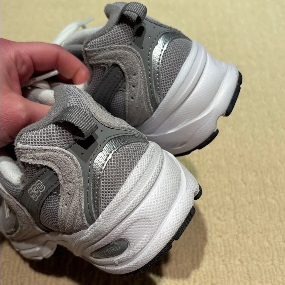 New Balance 530 - Picture 5 of 8